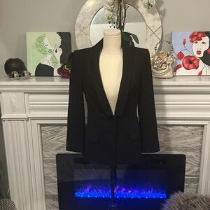 Lea Rome black jacket lined , padded shoulders size 38